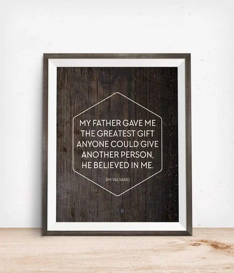 Fathers Day Printable Quote Freebie | Click through to download this inspiring Father's Day quote and give your dad a thoughtful gift in an instant!