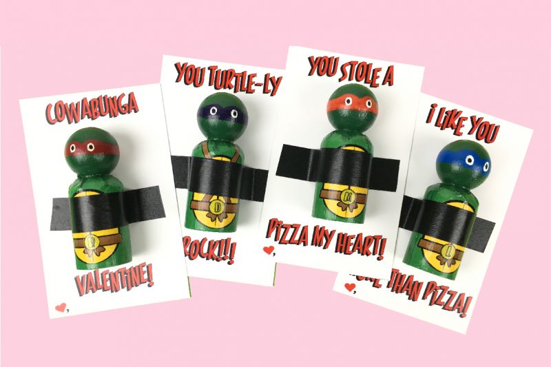 Ninja Turtle Valentine Free Printable | These free printable TMNT valentines are perfect for little boys! Use DIY TMNT peg dolls, Lego mini figs, or even ninja turtle themed candy! Click through to download now. 