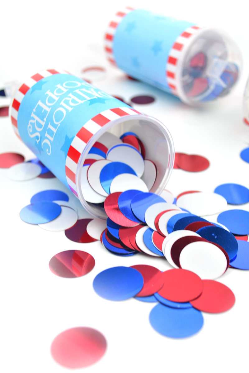 4th of July Crafts | Let your young kids in on the patriotic festivities with these Fourth of July confetti poppers diy and FREE printables. No more worrying about firework safety. Click through to download yours today. 