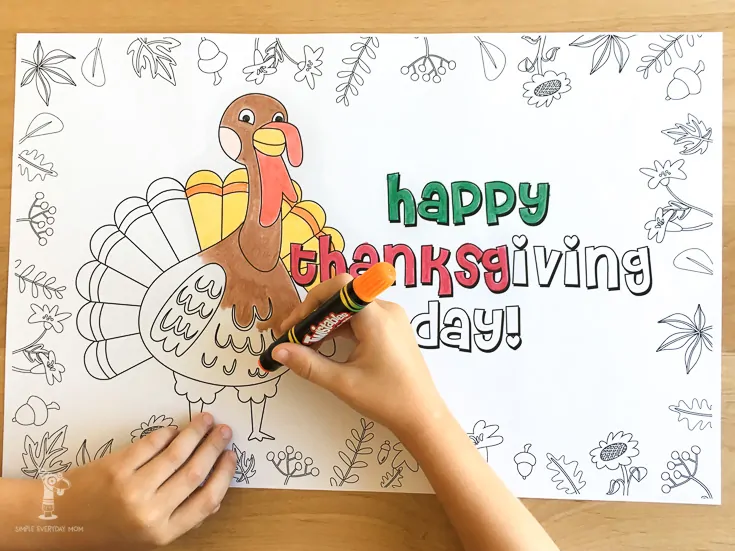 printable Thanksgiving placemat coloring page for kids | Keep the kids entertained before and during Thanksgiving dinner with this cute Thanksgiving coloring page.