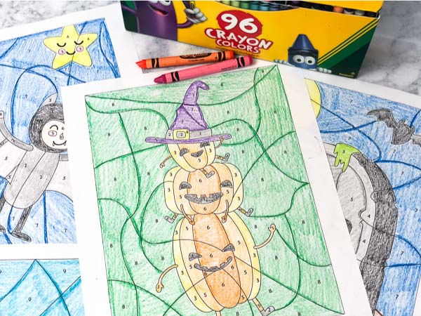 Halloween STEM For Kids | These printable color by number worksheets are great for young kids! #kidsandparenting #learningactivities #halloween #kids #earlychildhood 