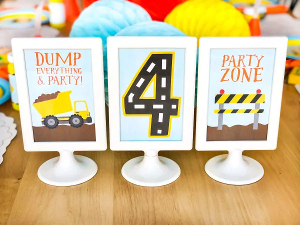 Construction party printable table signs | decor ideas #party #partyplanning #partydecor #printable