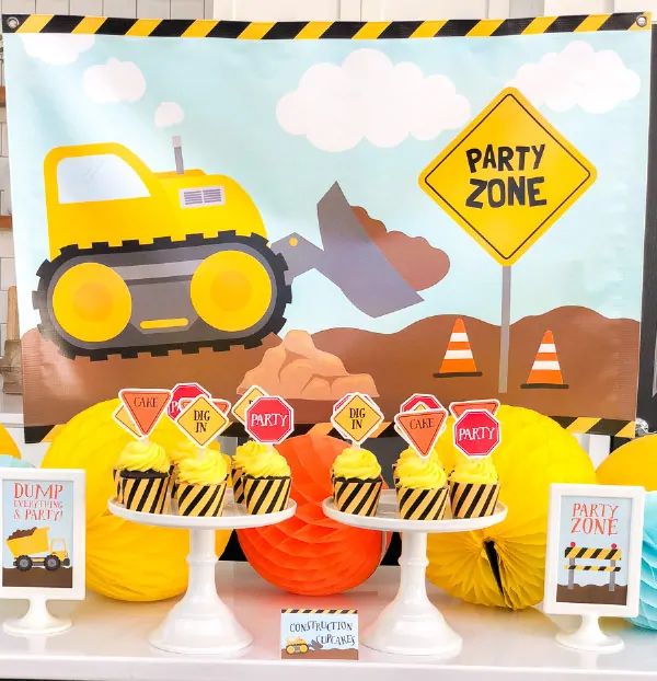 Construction Party Ideas | Plan an awesome party for your child with this all in one party printable pack. #birthdayideas #firstbirthday #boybirthday 