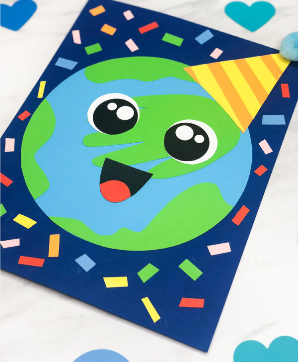 Planet Earth Craft For Kids | Make this fun handprint Earth craft to celebrate Earth Day! It's a simple idea for teaching kids! #earth #earthday #earthdaycrafts #kidscrafts #craftsforkids #preschool #prek #kindergarten #ece #earlychildhood #preschoolcrafts