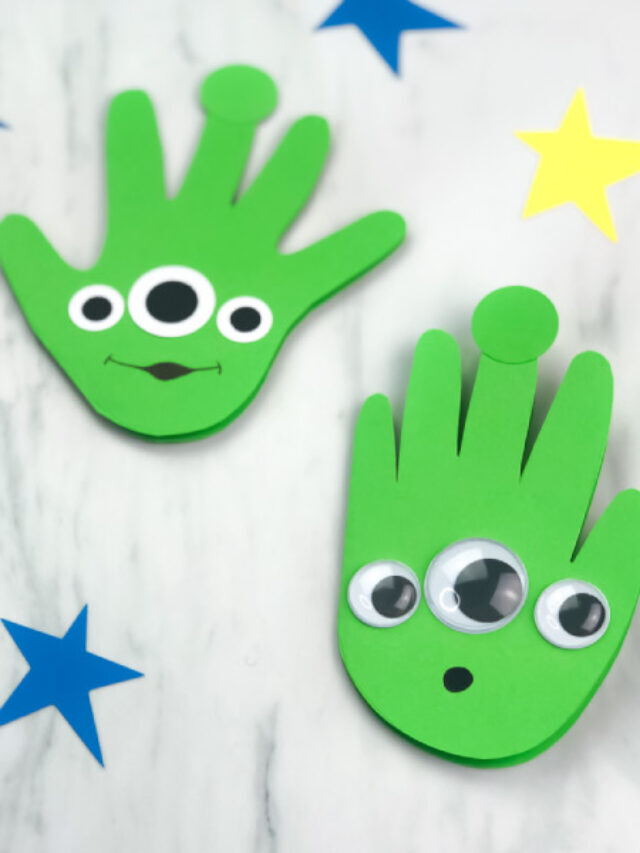 Make This Easy Alien Handprint Card From Toy Story 4 Story