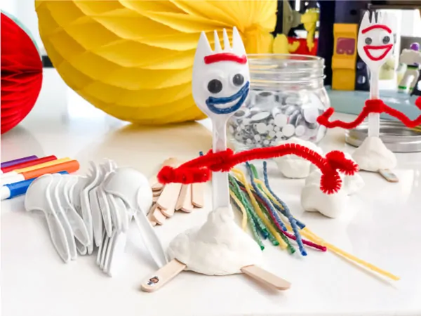 Build your own Forky craft station
