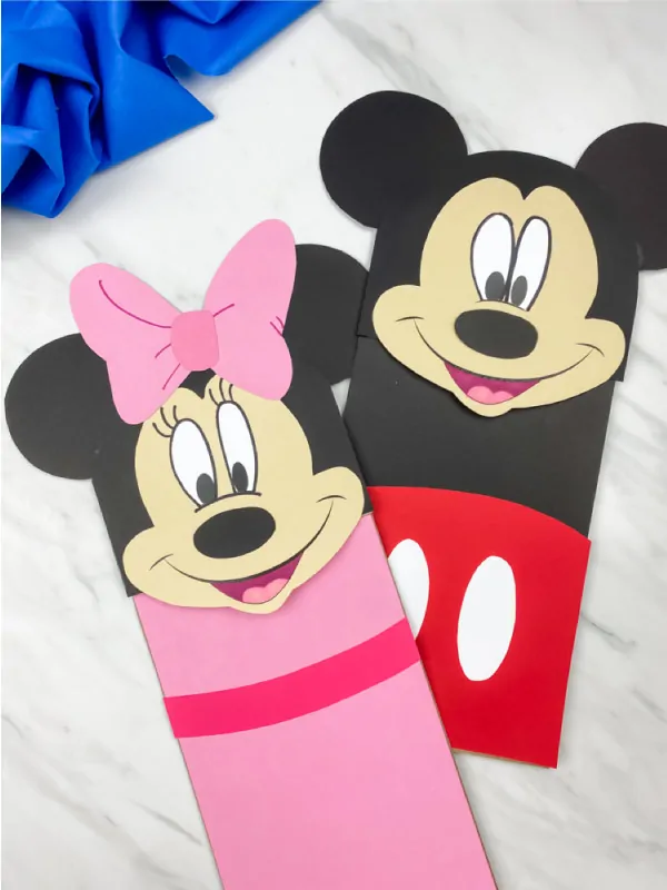 minnie & mickey puppet craft with blue fabric 