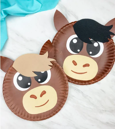 Two paper plate horse crafts 