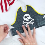 hands taping headband extenders