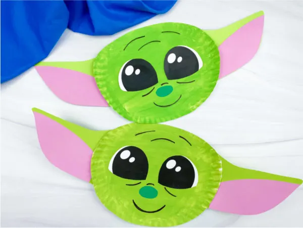 2 paper plate baby yoda crafts