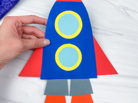 Rocket Paper Plate Craft For Kids [Free Template]