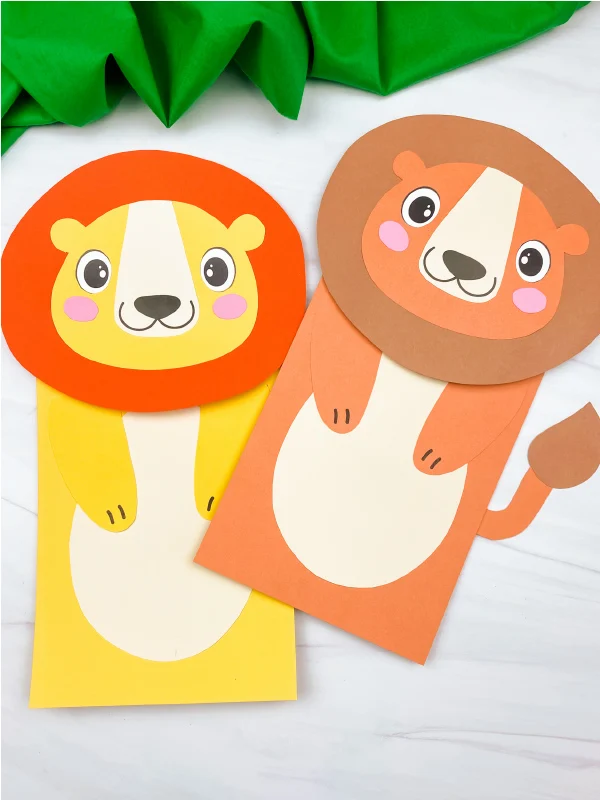 2 lion paper bag puppets