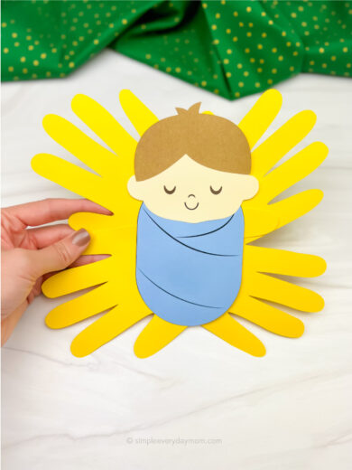 Handprint Manger Craft For Kids [Free Template]