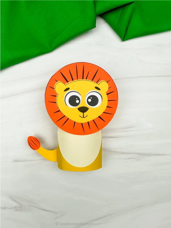 single example of lion toilet paper roll craft