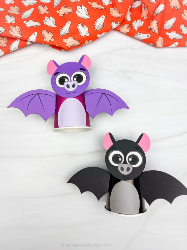 two colors of paper bat cup
