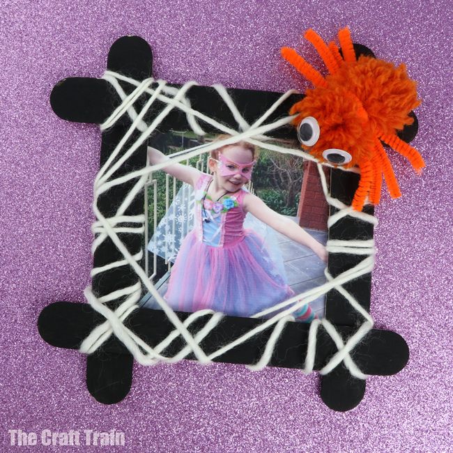 Spider Frame Halloween Craft