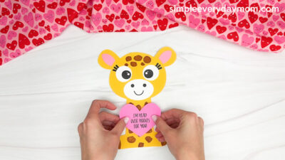 Giraffe Valentine Craft For Kids (Free Template)