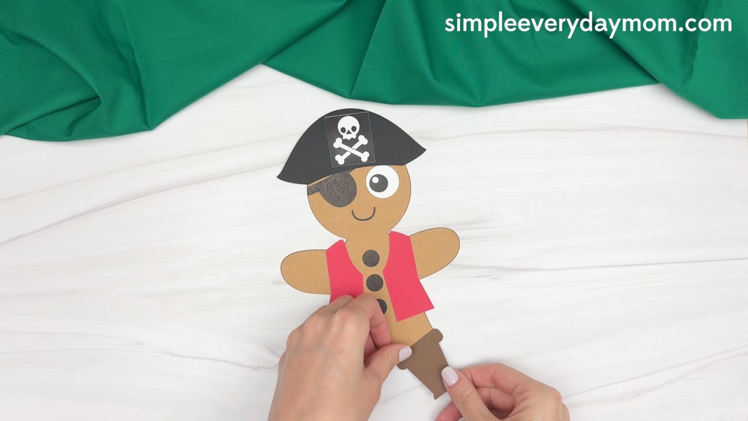 Pirate Gingerbread Man Disguise [Free Printable Template]